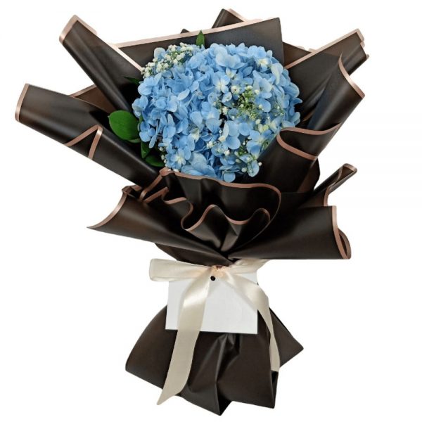 The-Blue-Hydrangea-flower-bouquet